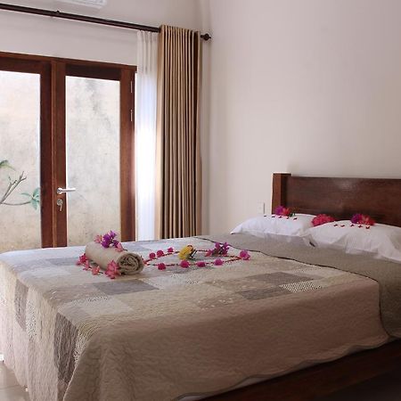 Hotel Kampoeng Senggigi Mangsit Zewnętrze zdjęcie